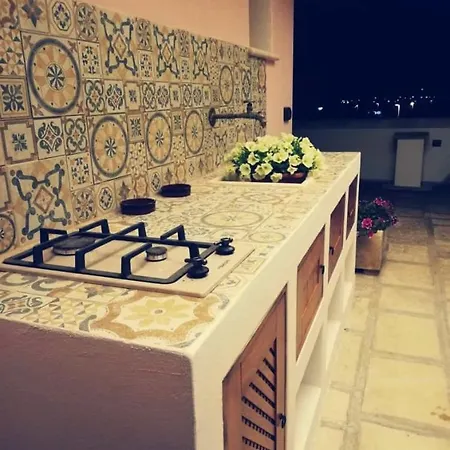 Suite Corsano アパート